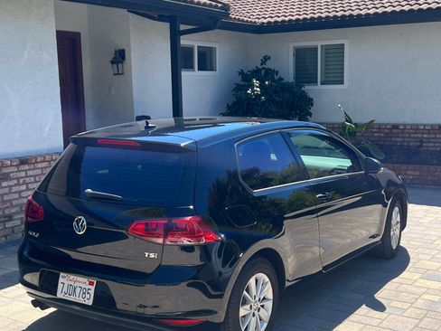 Used 2015 Volkswagen Golf S image 6