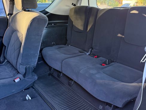 Used 2017 Nissan Armada SV image 22