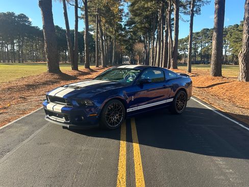 Used 2014 Ford Mustang Shelby GT500 w/ Equipment Group 821A image 4