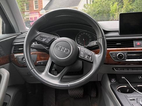 Used 2019 Audi A4 2.0T Premium w/ Convenience Package FWD image 8