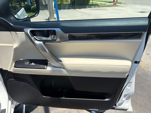 Used 2022 Lexus GX 460 Premium AWD/4WD image 13