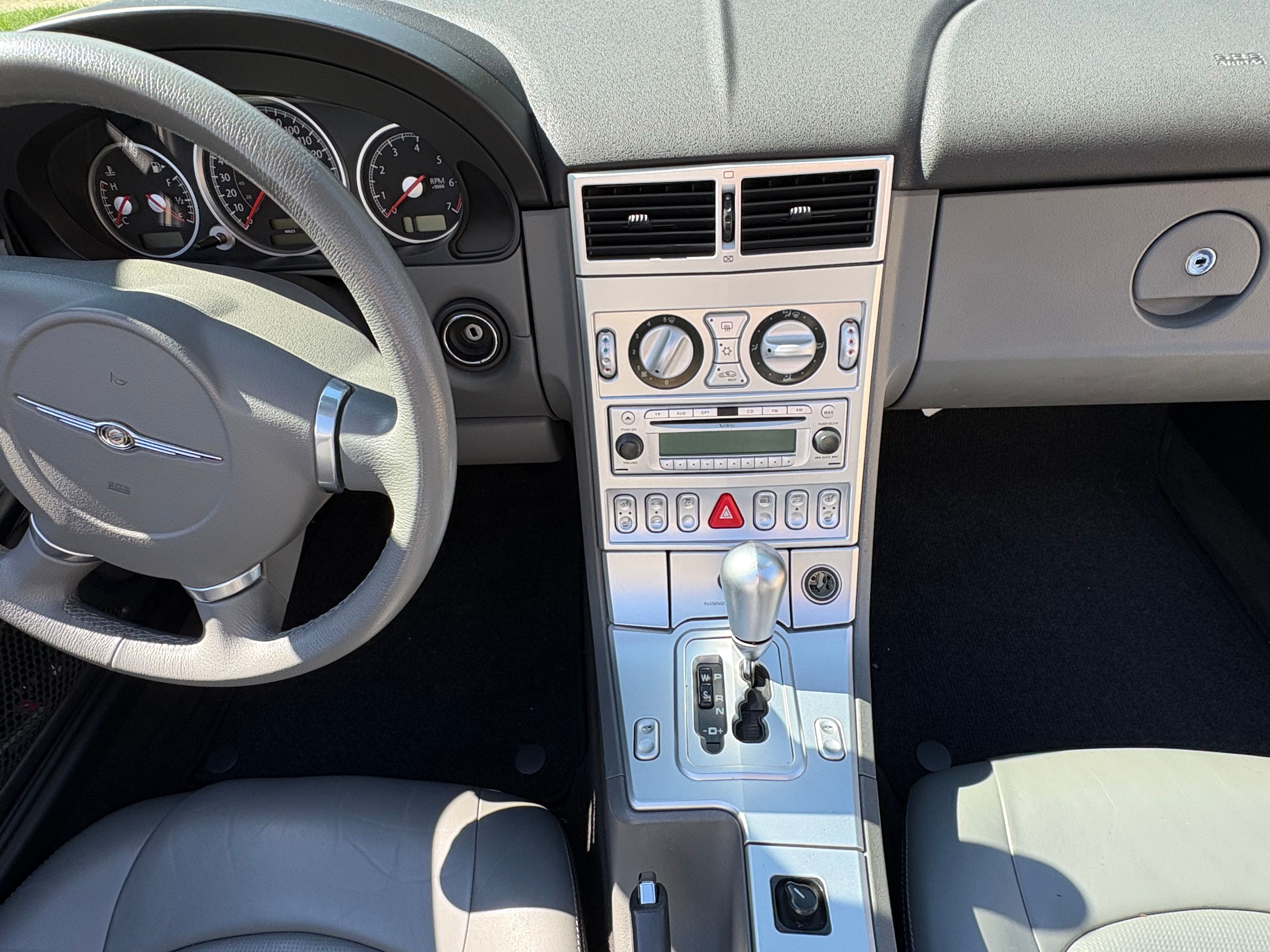 Used 2006 Chrysler Crossfire Limited RWD image 8