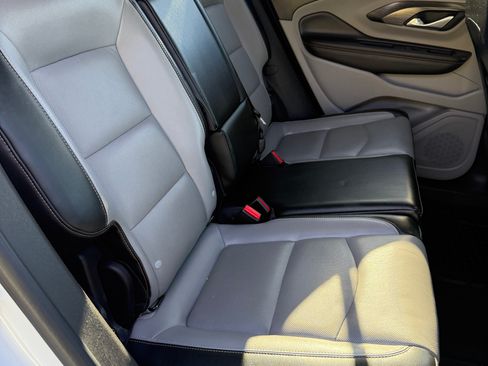 Used 2018 GMC Terrain SLT w/ Preferred Package FWD image 8