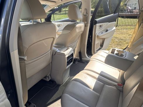Used 2017 Nissan Murano Platinum w/ Platinum Technology Package image 10