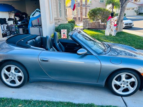 Used 2001 Porsche 911 Carrera 4 image 5