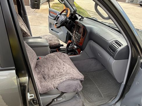 Used 2002 Lexus LX 470 4WD image 12