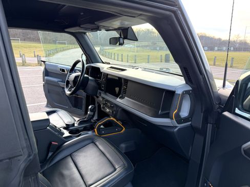 Used 2022 Ford Bronco Badlands image 11