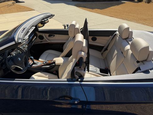 Used 2013 BMW 328i Convertible image 4