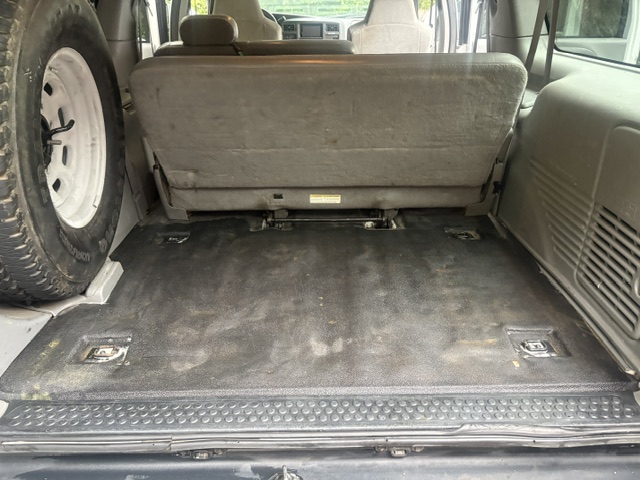 Used 2004 Ford Excursion XLT AWD/4WD image 17