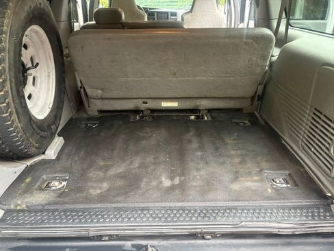 Used 2004 Ford Excursion XLT AWD/4WD image 17