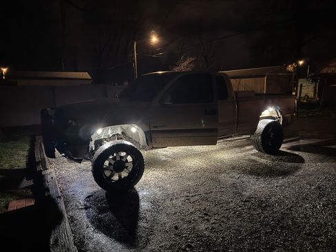 Used 2000 Chevrolet Silverado 1500 LS w/ Off-Road Chassis Pkg image 9