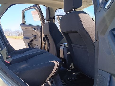 Used 2018 Ford Focus SEL w/ Cold Weather Package image 11