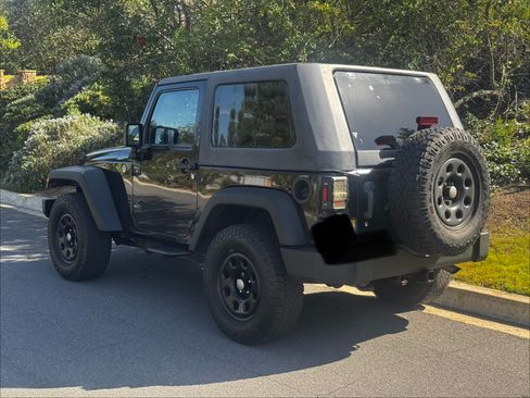 Used 2012 Jeep Wrangler Sport w/ Connectivity Group image 5