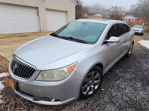 Used 2013 Buick LaCrosse Premium image 2
