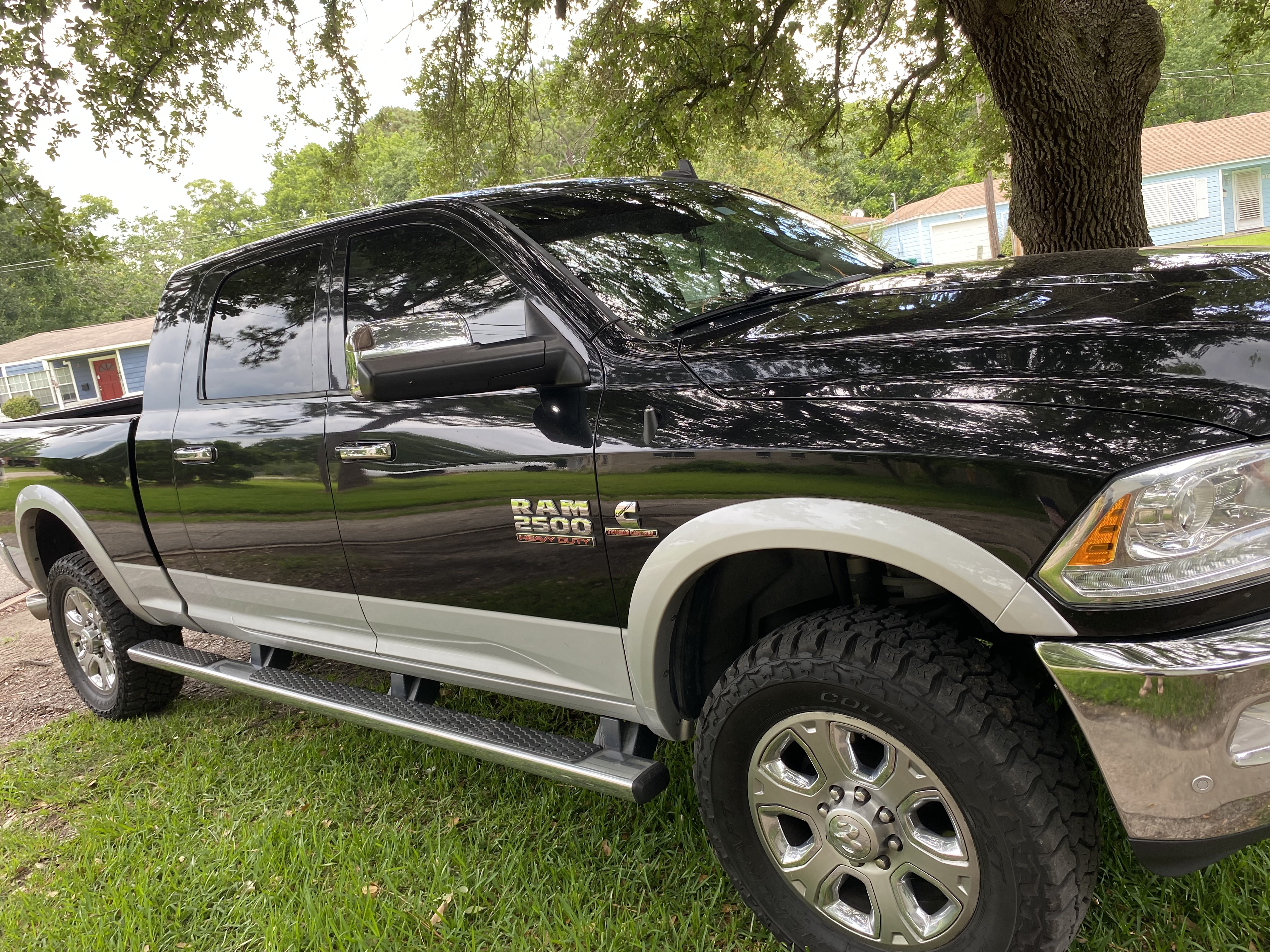 Used 2017 RAM 2500 Laramie w/ Off Road Package AWD/4WD image 2