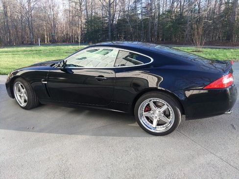 Used 2011 Jaguar XK Coupe RWD image 10