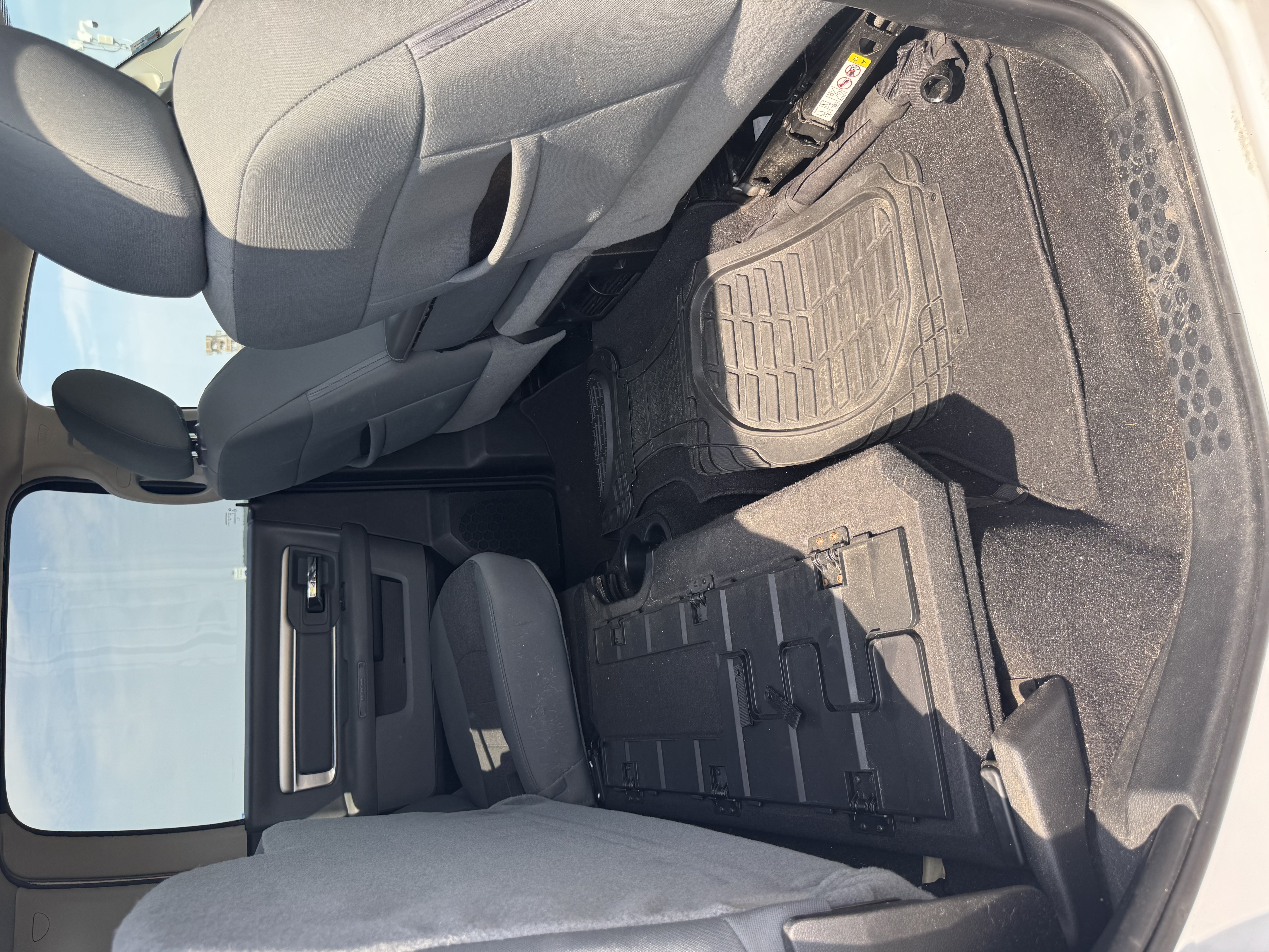 Used 2018 RAM 1500 Classic SLT AWD/4WD image 19