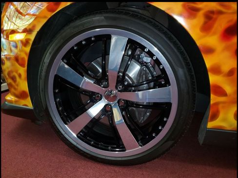 Used 2010 Chevrolet Camaro SS w/ LPO, Ground Effects Package image 11