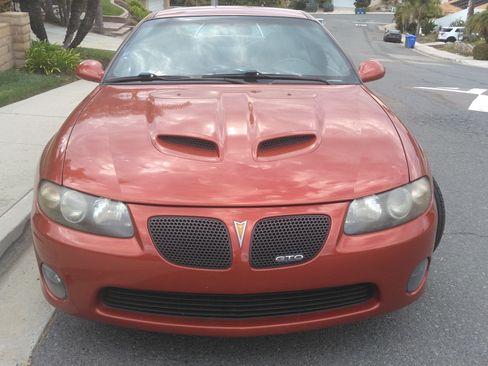 Used 2006 Pontiac GTO Coupe 2D image 1