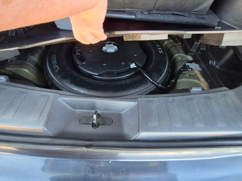 Used 2015 Nissan Rogue SL w/ SL Premium Package image 21