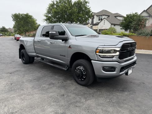 Used 2024 RAM 3500 Laramie w/ Night Edition AWD/4WD image 1