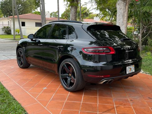 Used 2017 Porsche Macan Turbo AWD/4WD image 9