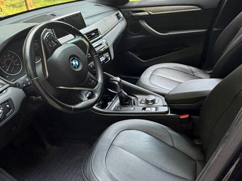Used 2017 BMW X1 xDrive28i AWD/4WD image 4