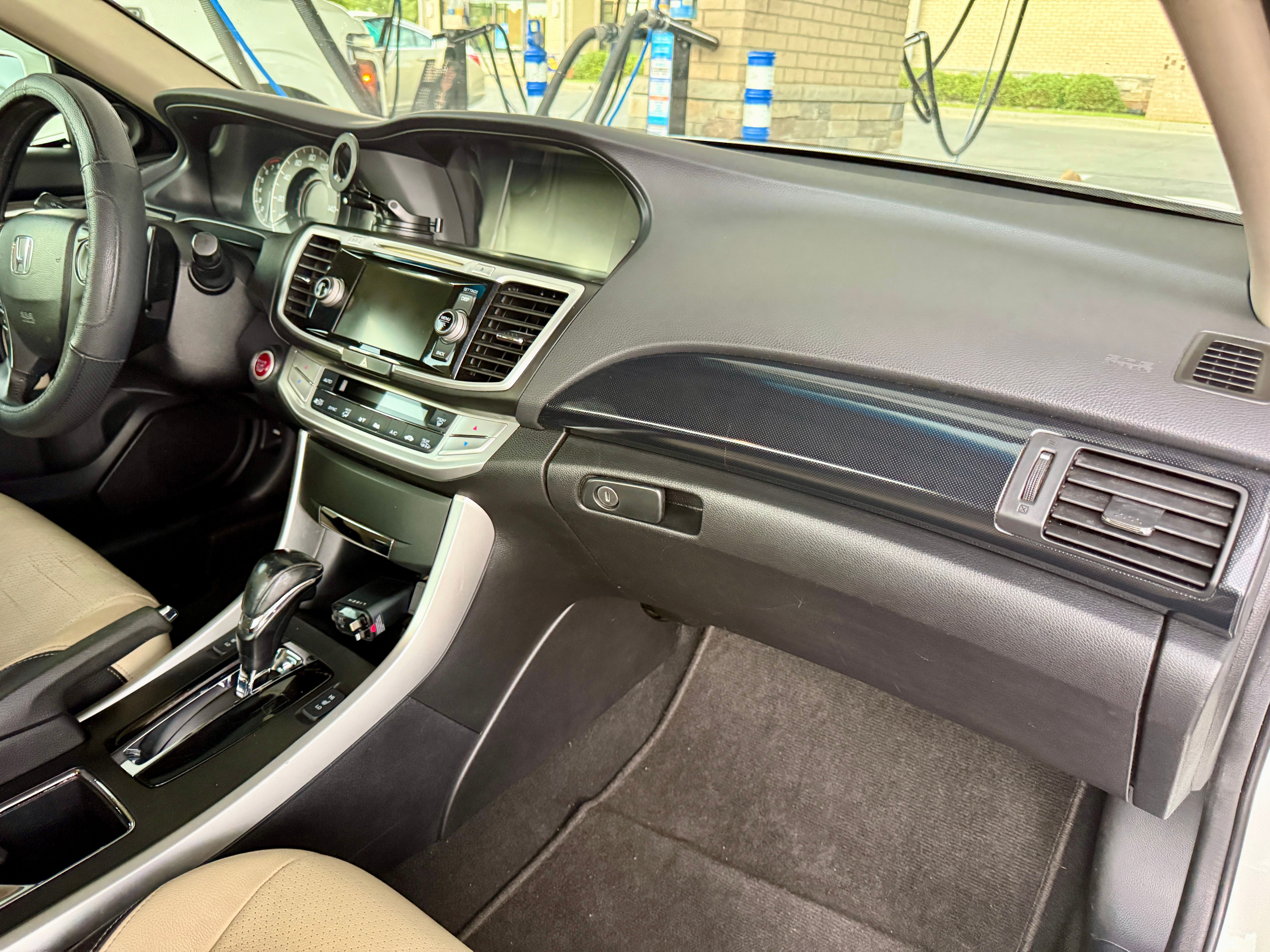 Used 2013 Honda Accord EX-L image 16