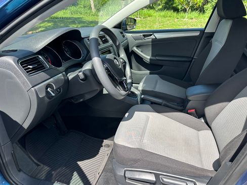 Used 2017 Volkswagen Jetta S FWD image 10