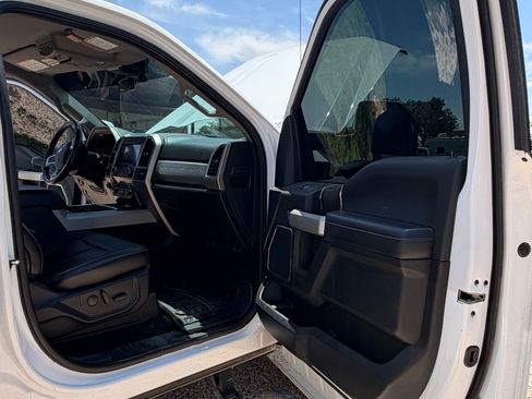 Used 2020 Ford F350 Lariat w/ Lariat Ultimate Package AWD/4WD image 21