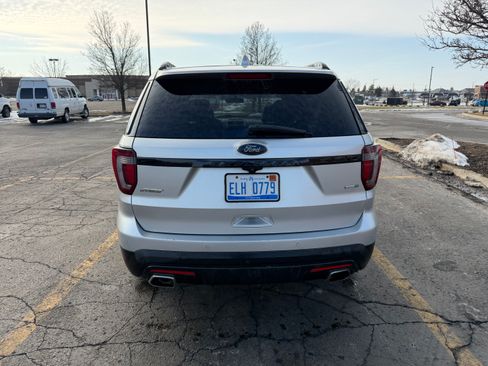 Used 2017 Ford Explorer Sport w/ Equipment Group 401A image 5