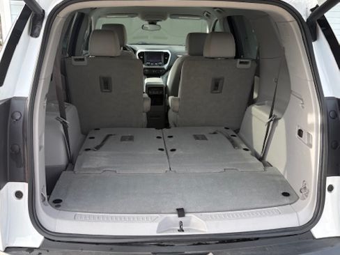 Used 2022 GMC Acadia SLE w/ Driver Convenience Package image 14