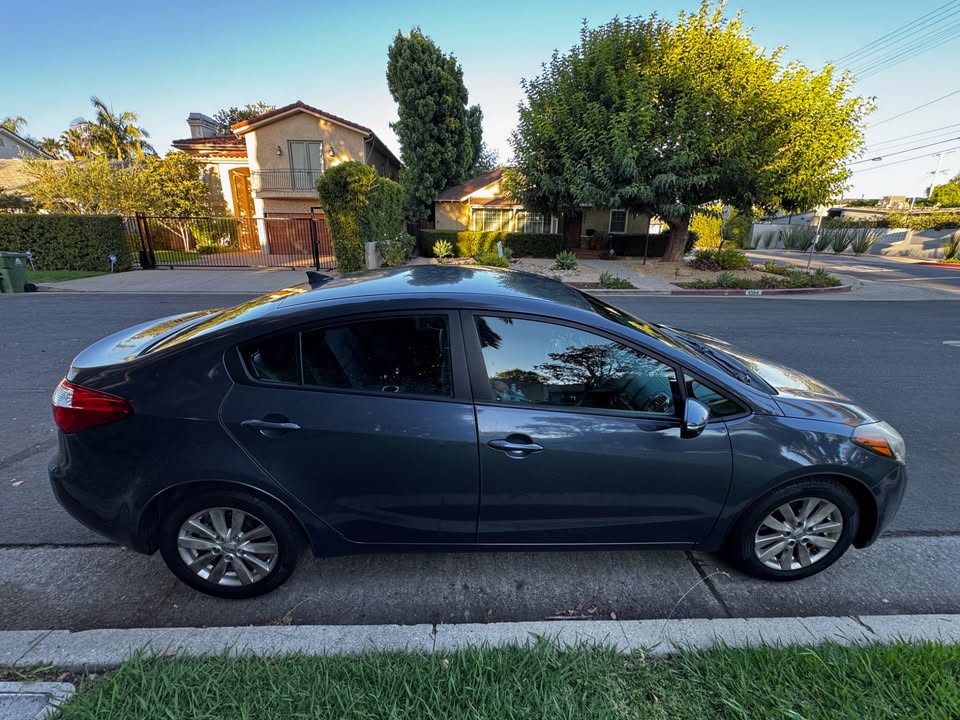 Used 2014 Kia Forte LX w/ Popular Package FWD image 6