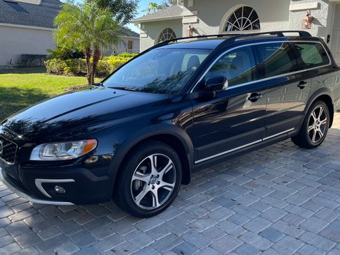 Used 2015 Volvo XC70 T6 image 4