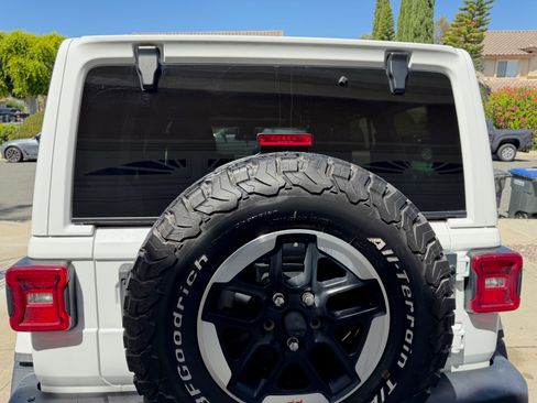Used 2020 Jeep Wrangler Unlimited Rubicon w/ Steel Bumper Group AWD/4WD image 9