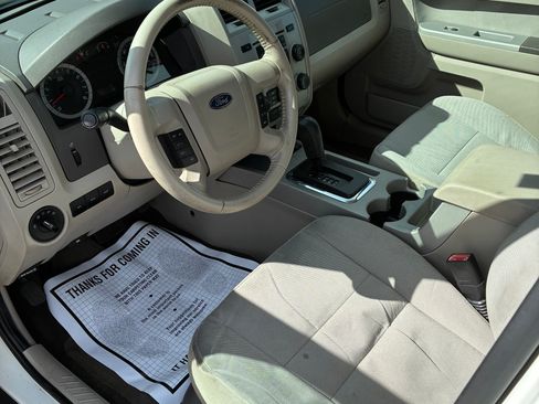Used 2012 Ford Escape XLT FWD image 10