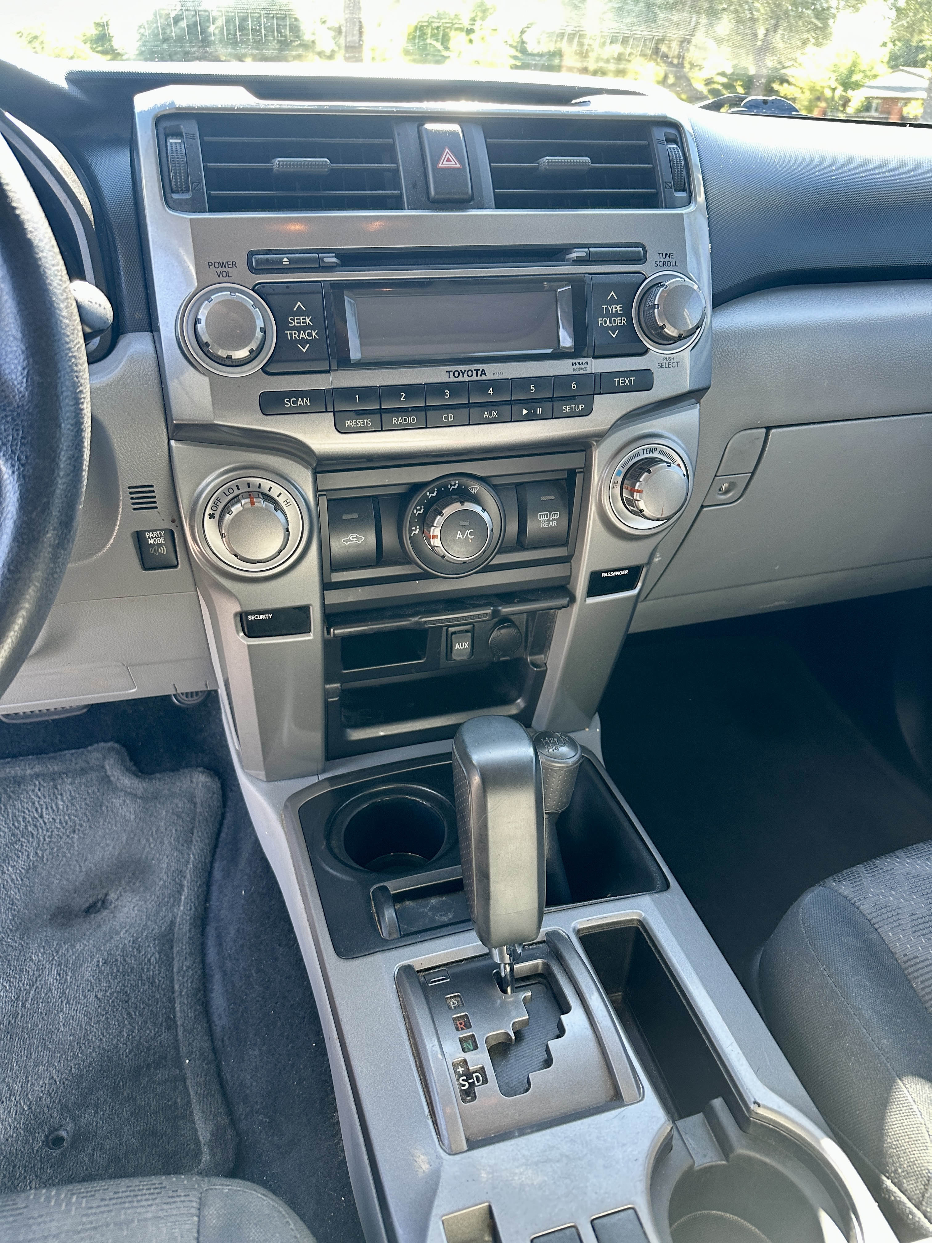 Used 2011 Toyota 4Runner Trail AWD/4WD image 21