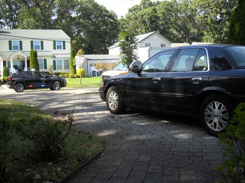 Used 2003 Ford Crown Victoria LX image 11