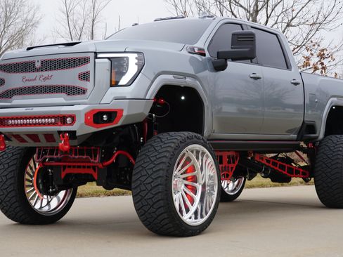 Used 2024 GMC Sierra 2500 AT4 w/ AT4 Premium Plus Package image 1