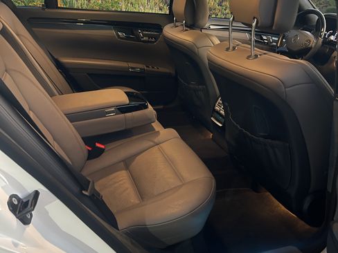 Used 2011 Mercedes-Benz S 63 AMG image 23