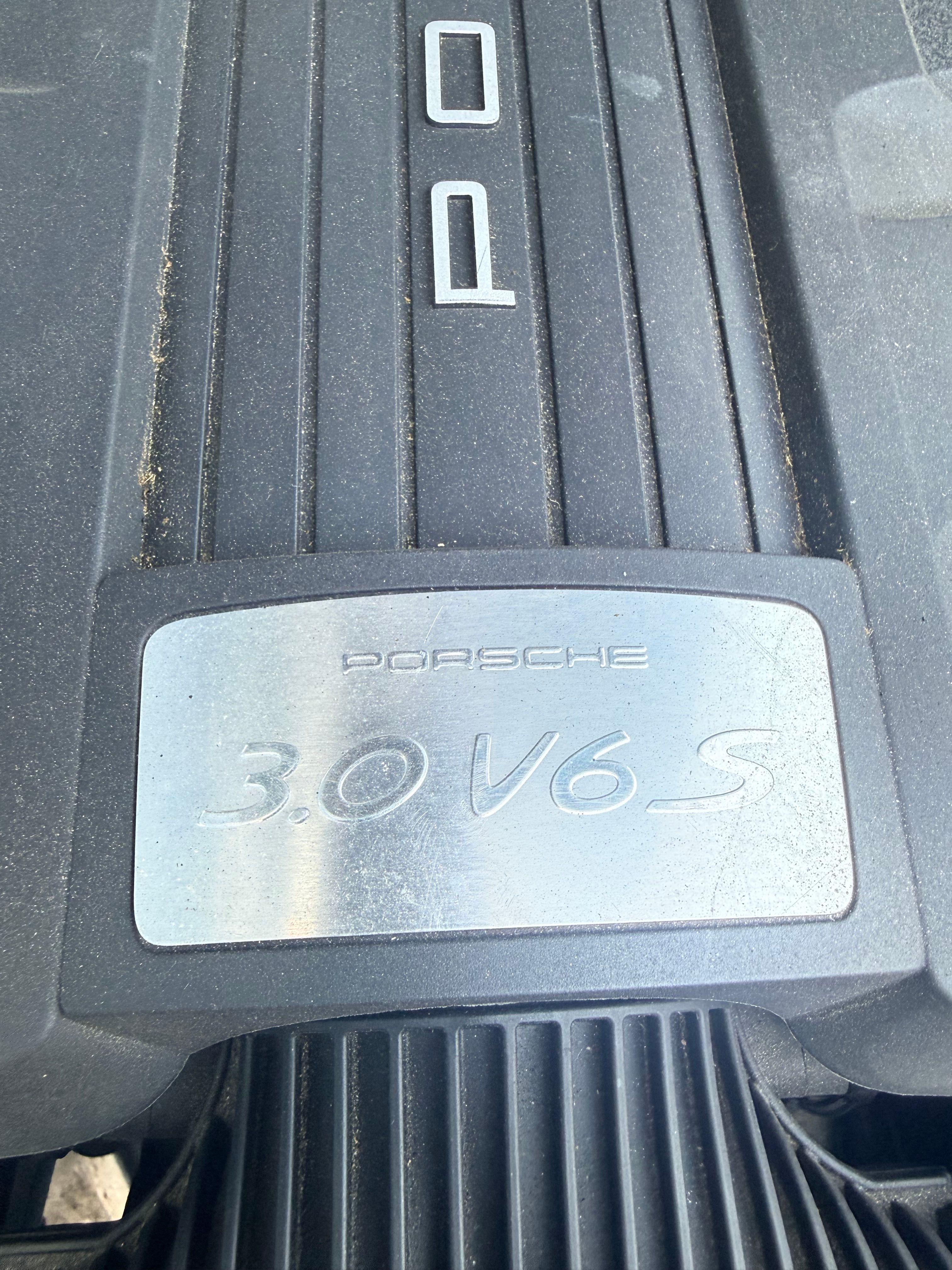 Used 2014 Porsche Panamera 4S AWD/4WD image 16