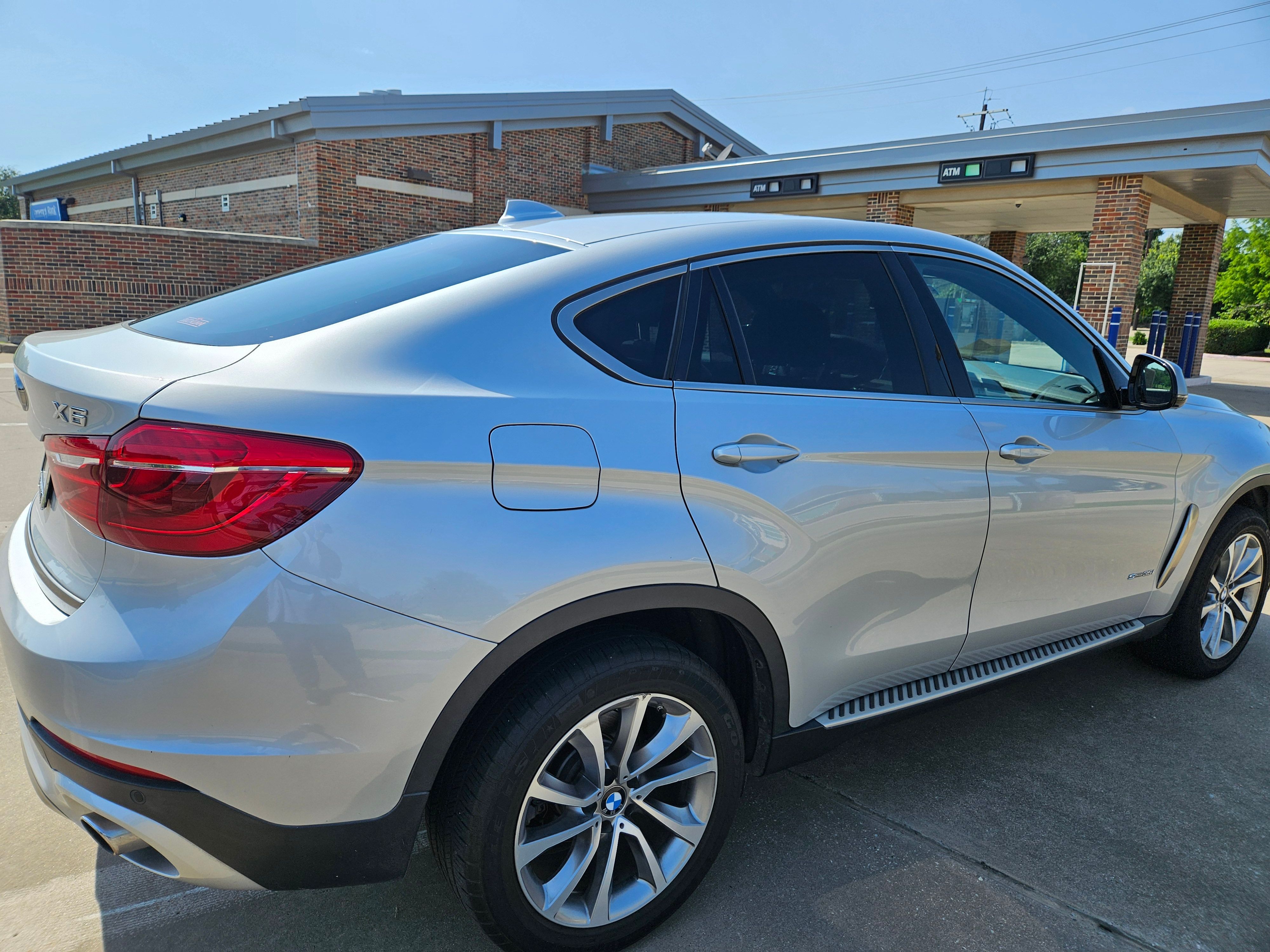 Used 2017 BMW X6 sDrive35i RWD image 9