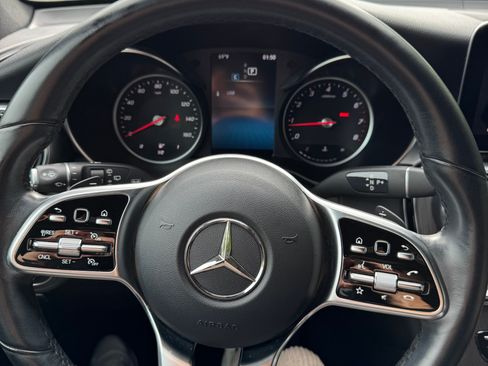 Used 2021 Mercedes-Benz GLC 300 4MATIC image 12