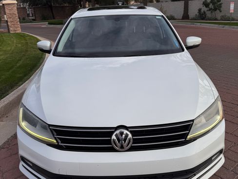 Used 2017 Volkswagen Jetta SEL image 9