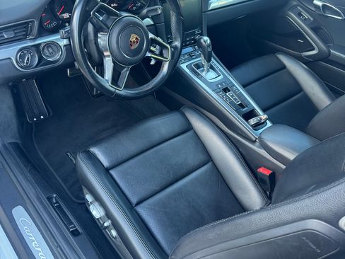 Used 2017 Porsche 911 Carrera image 8