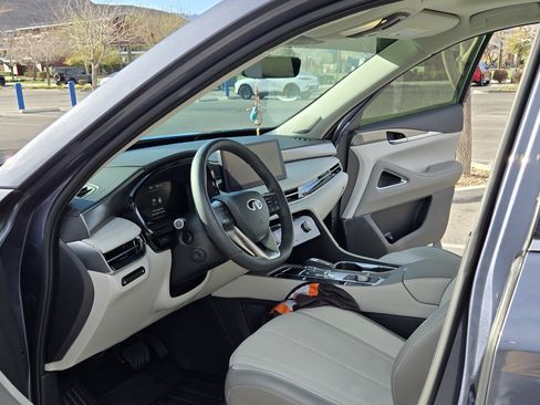 Used 2026 INFINITI QX60 Luxe w/ Cargo Package image 4