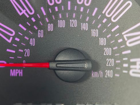 Used 2005 Ford Mustang GT Premium image 17