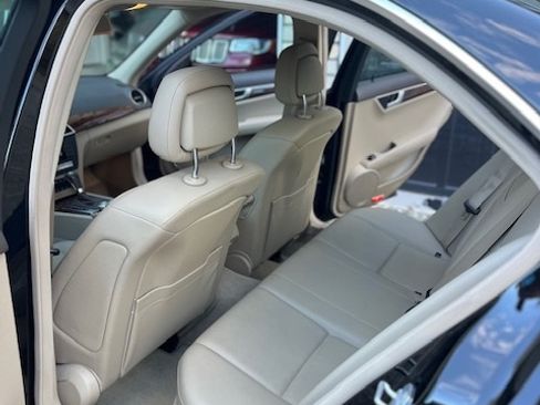 Used 2012 Mercedes-Benz C 300 4MATIC Sedan image 15