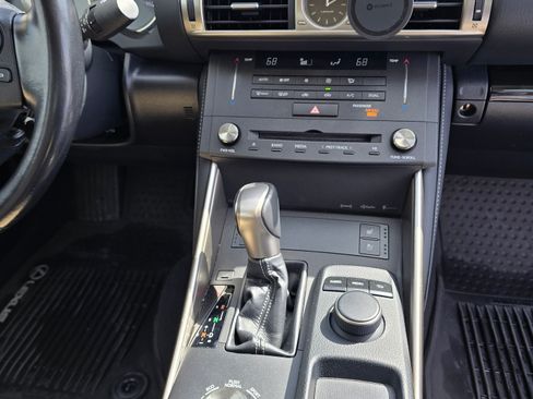 Used 2016 Lexus IS 300 AWD w/ Premium Package image 17