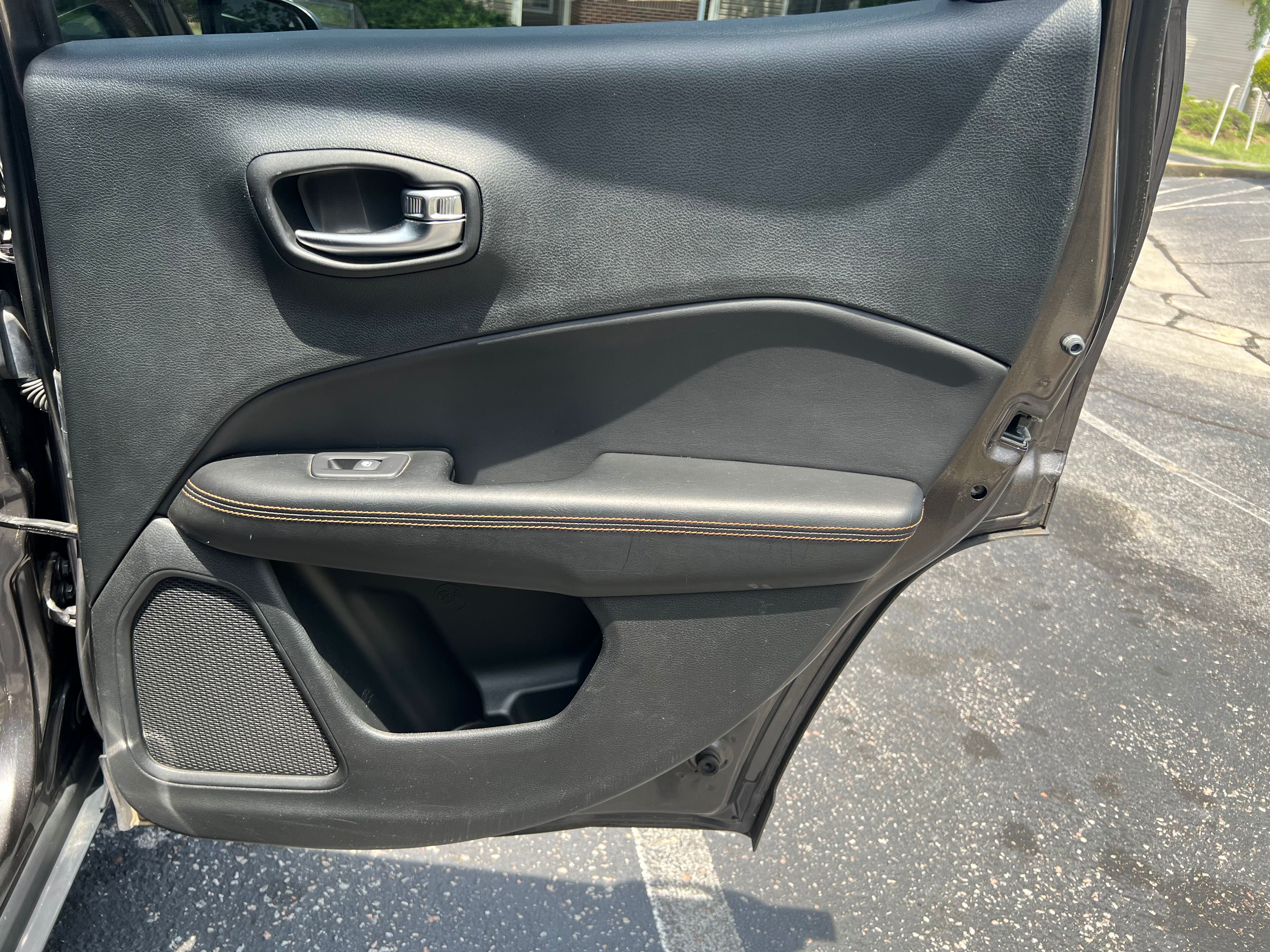Used 2019 Jeep Compass Limited w/ Safety & Security Group FWD image 20